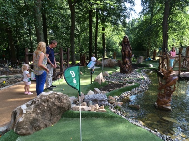water element at Hexengolf adventure golf