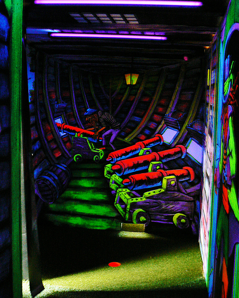black light golf near nearm black light golf near nearm
