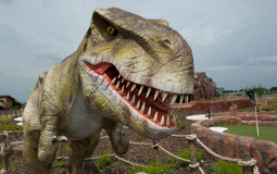 Scary dinosaur at the Adventure Golf