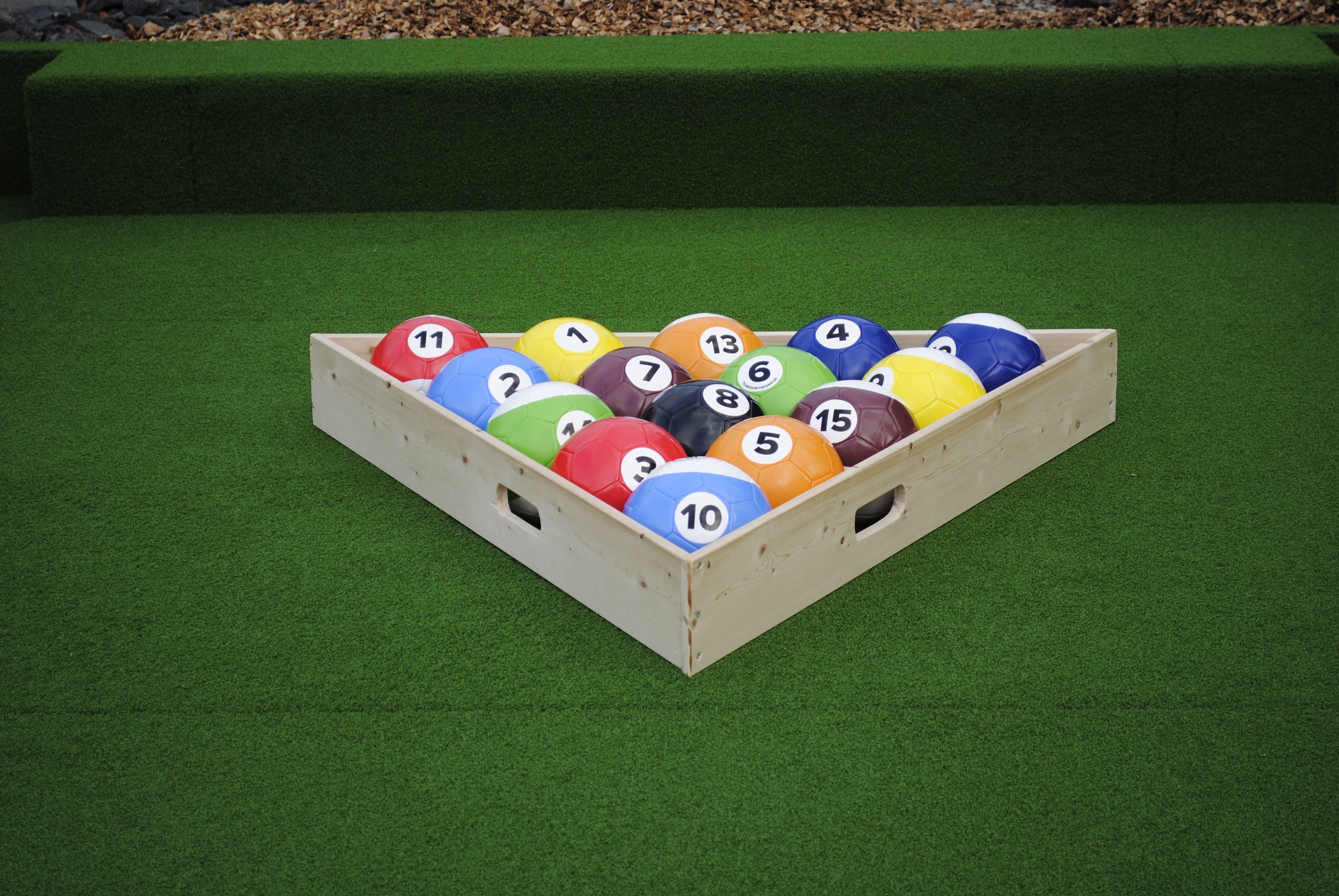 Golf shop pool game